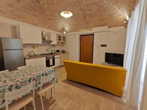 Casa 77 - dimora depoca in centro vicino al mare