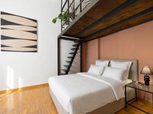 Urban Loft at Colosseum