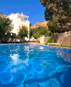 Castelli Retreat