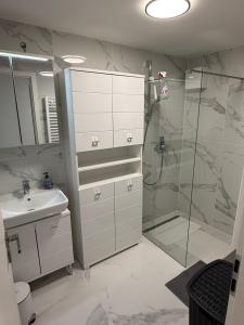 Pearl Dingi Apartman