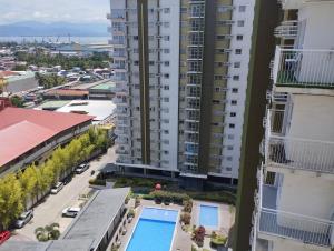 City Center Condo-Walk to Malls & Restaurants