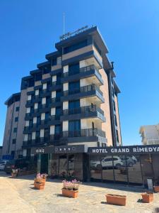 Grand Rimedya Hotel