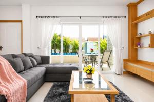 Pattaya Luxury Villa, 5BR 6BA, Private Pool with Jacuzzi Cityhouse54