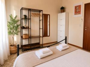 PROMO VACANZE 2 Suite Esclusive Pescara Centro, a 5min dal Mare, Parcheggio a 300m