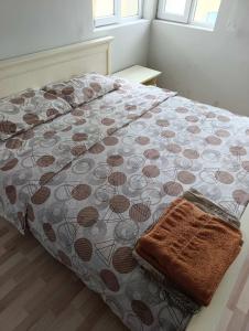 SM56 One Bedroom Apartment with Balcony