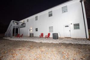 Spacious 2 bedroom 4 beds in Dawsonville sleeps 6 , c