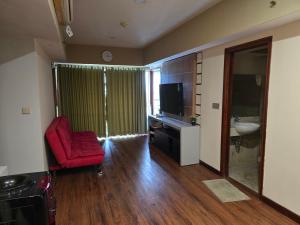 Braga Citywalk Apartment Mezzanine Room