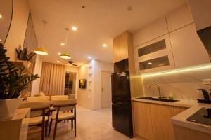 Dawncrest Apartment - Gym Pool For U in HCMC