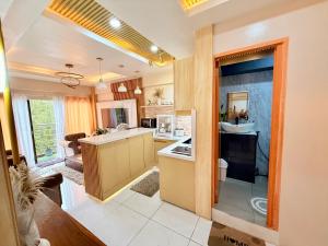 2 Condo Units Across Burnham Park - Baguio Transient - With Veranda