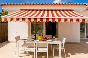 NEW Private Retreat: 3BR Villa with Heated Pool