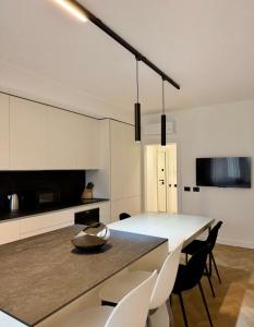 DolomiteStay Elegant Suite Dolomites Gateway