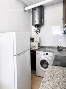 Estudio Santa Ana, con PISCINA 4min playa y aire acondicionado