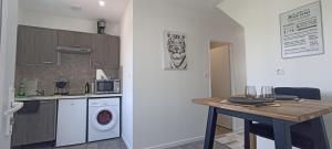 Logement Premium - Centre Le Creusot - Parking & Wi-Fi Fibre