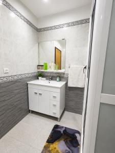 Appartement Moderne de 2 Chambres Lumineux Idéal pour Familles