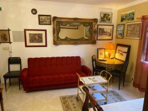 Vintage Apartment