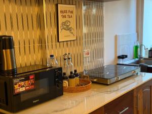 Waikiki Private Apartment Near Airport