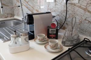 Seaside Apartment - Sleeps 6 - Balcony