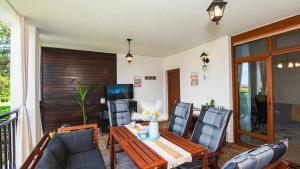 KaliAnny Cozy Apartment in Santa Marina with Pool & Terrace