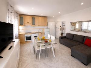 1 BR Sea View with Steps to Beach in Los Cristianos by Aqua Vista Tenerife