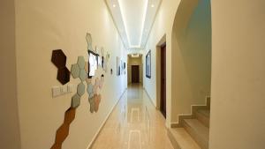 Luxury 5BR Villa with Private Pool, Large Garden & 5 Min to Marrakech Center