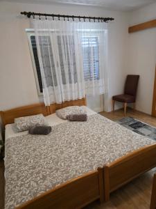 CLO apartment