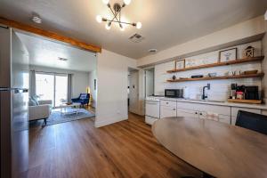 #5 Sunny Midtown Skyline Cool Comfy Affordable