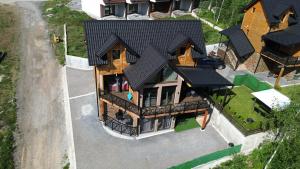 LUX PINE house
