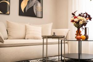 Sheffel Courtyard Residences - Elite Studio