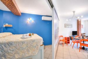 Il Suono del Mare - Sea Front Apt and Pool - Happy Rentals