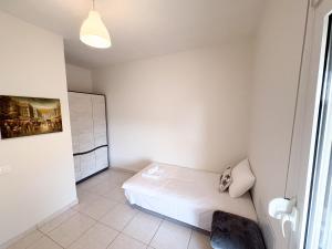 Alexandros House