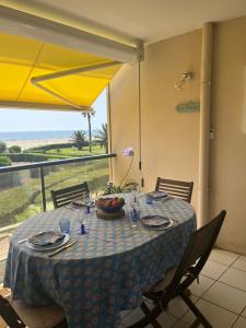 Bleu indigo - T3- Terrasse- Vue mer et montagne - Piscine - Clim- Wifi -Parking