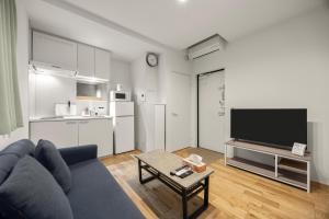 Nishi-Shinjuku Apartment