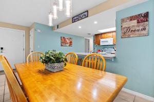 Laguna Bay Family Vacation Retreat