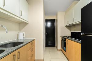 145 sqm Holiday 3BR Apartment with Sea View near Airport, City of Dreams, MOA, and beside Okada