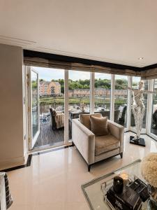 Ultra-Luxe 3BD, 2BR Penthouse, One of a Kind