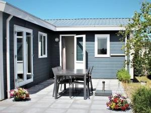 Cabin in Breskens with swimming pool