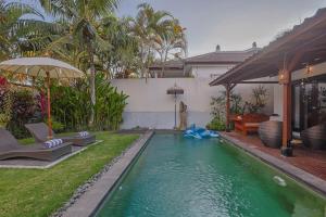 Spacious 3BR Family Villa with Pool-Villa Makrando