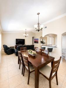Cozy Family home 3B2B Residential area in Tampa