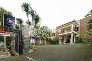 Nidra Living Guest House RedPartner Batu