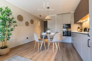 HT Ideal location in Providencia with terrace, parking and AC
