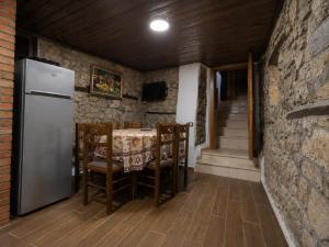 Guva Stone House Mangalem