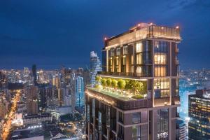 Super Luxury Residence near Central BTS Chidlom