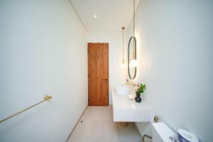 Luxury Living Meets Comfort 3BR Villa in Uluwatu