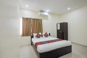 FabHotel Silver Leaf Grand