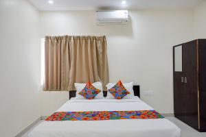 FabHotel Silver Leaf Grand