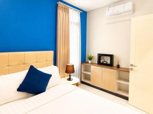Casa Azure, Terrace House - Kota Baru Parahyangan, 3 Bedrooms House plus One