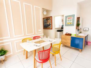 Casa Azure, Terrace House - Kota Baru Parahyangan, 3 Bedrooms House plus One