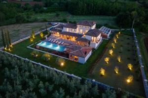 Luxuriöse Villa Don Giordano im toskanischen Stil mit Pool, Weinbergblick und Olivenhainen in Istrien