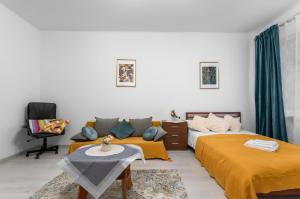 Kraków Główny Downtown Apartment by BookingHost