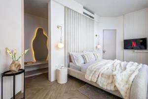 Paradiso Berawa - Stylish 3BR Retreat in Trendy Berawa!